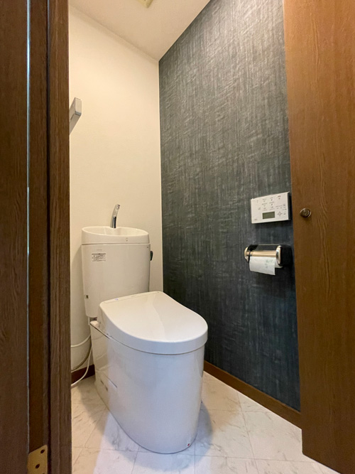 シンプルで使いやすい!スッキリとしたトイレに シンプルで使いやすい!スッキリとしたトイレに